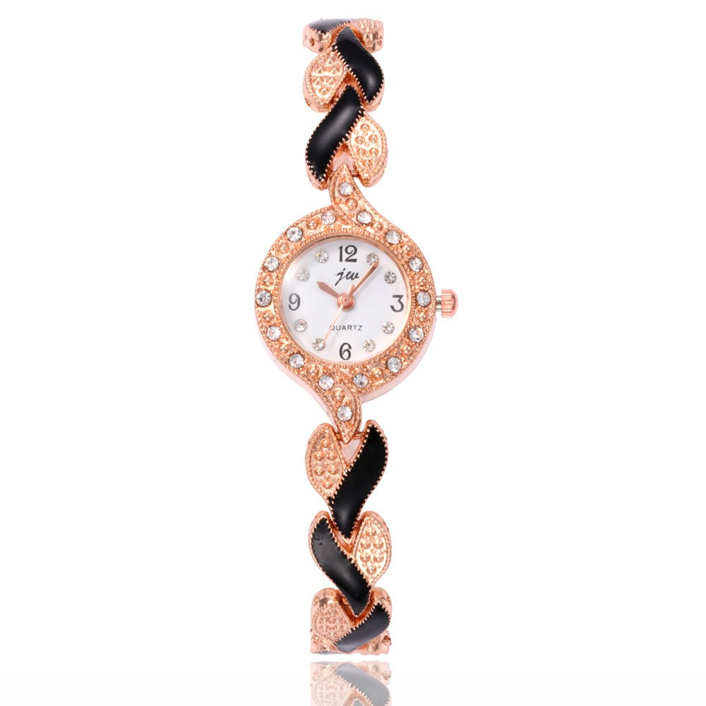 Nouveau bracelet de montre d'amour polyvalent pour femmes de mode transfrontalière avec ensemble de montre à Quartz en diamant