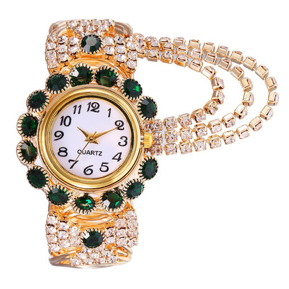 New trend and fashion women's watch with diamond inlaid digital quartz female bracelet watch